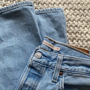 Levi’s Wedgie Straight Jeans